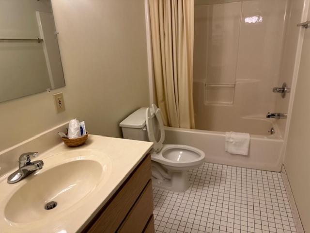 Oakridge Motel Newaygo Zewnętrze zdjęcie