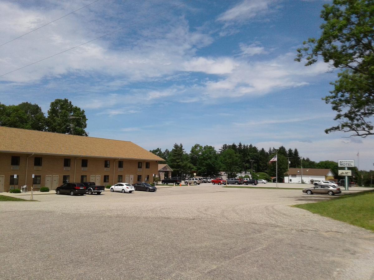 Oakridge Motel Newaygo Zewnętrze zdjęcie